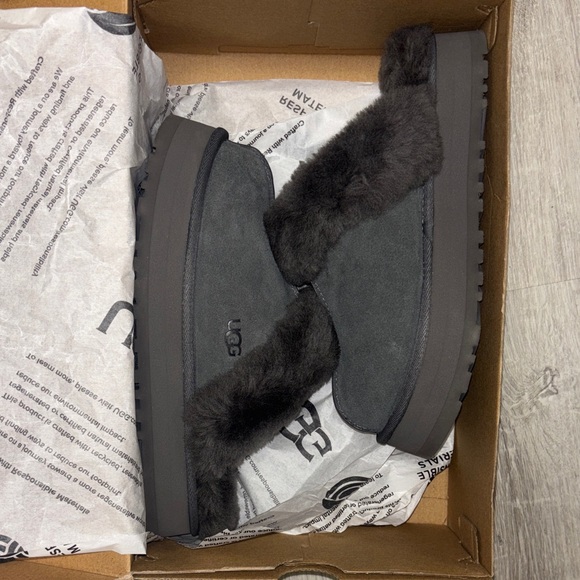 UGG Shoes - UGG Disquette Charcoal Slipper